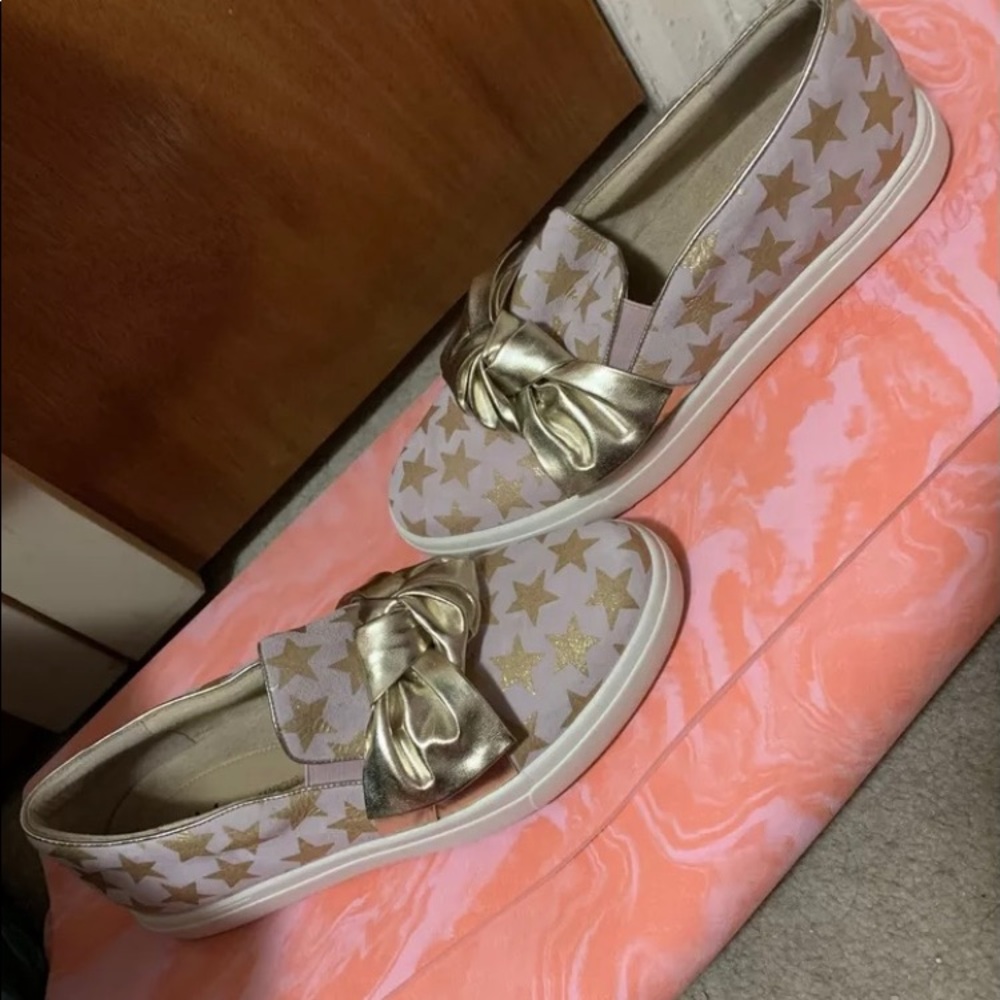 Neiman Marcus Pink & Gold Bow Flats